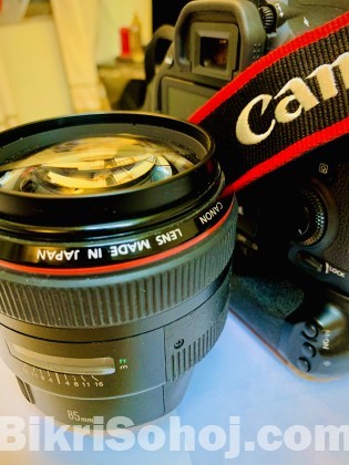 Canon EF 85mm F/ 1.2L USM